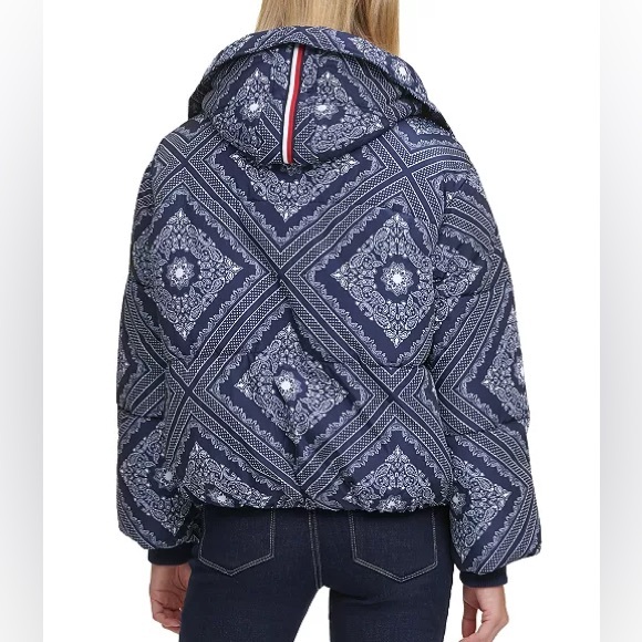 TOMMY HILFIGER Bandana-Print Puffer Jacket  - Size S - NWoT - RARE! - Picture 2 of 3